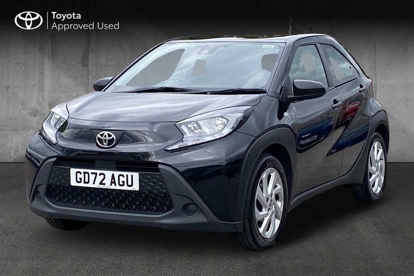 Toyota Aygo X 1.0 Vvt-i Pure Black #3