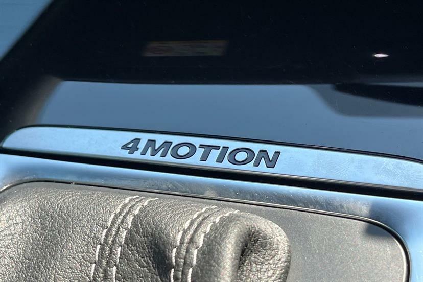 Volkswagen Golf Hatchback Black #25