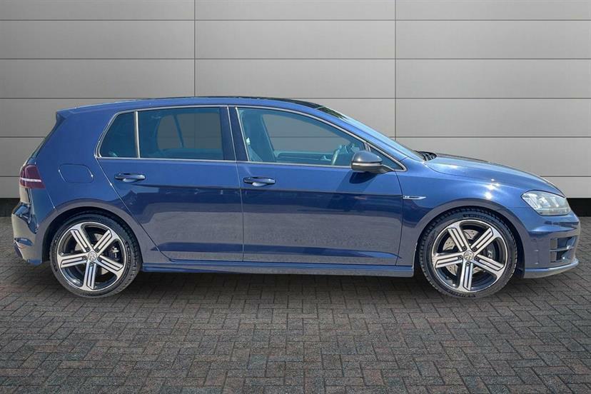Volkswagen Golf Hatchback Black #3