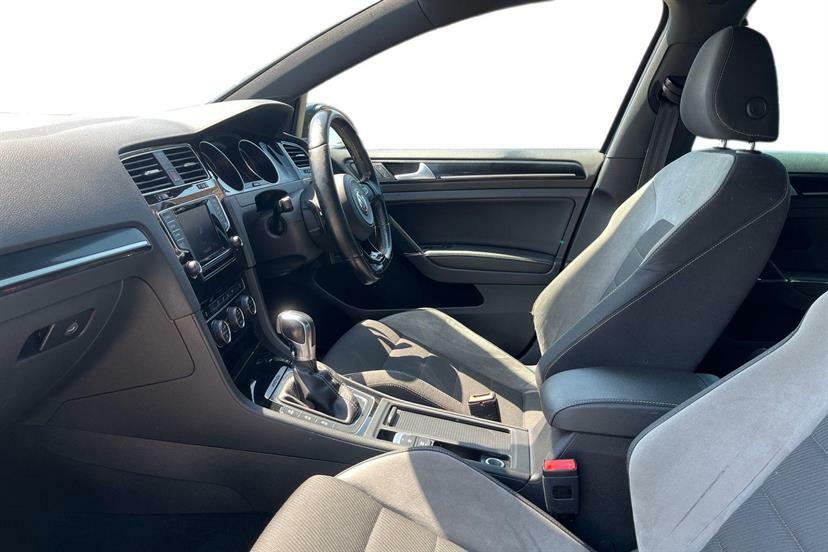 Volkswagen Golf Hatchback Black #1
