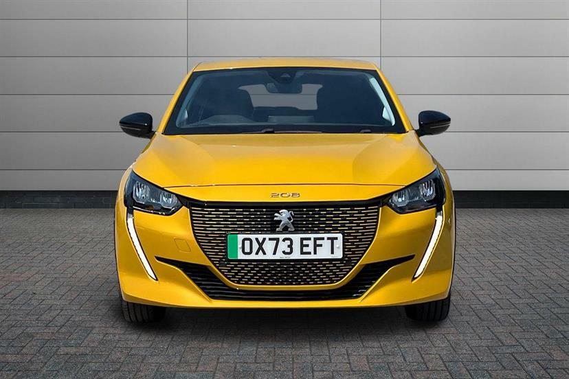 Peugeot e-208 100Kw Active Premium 50Kwh Yellow #6