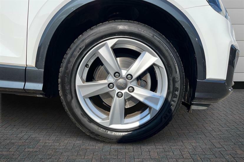 Audi Q2 30 Tdi Sport White #5