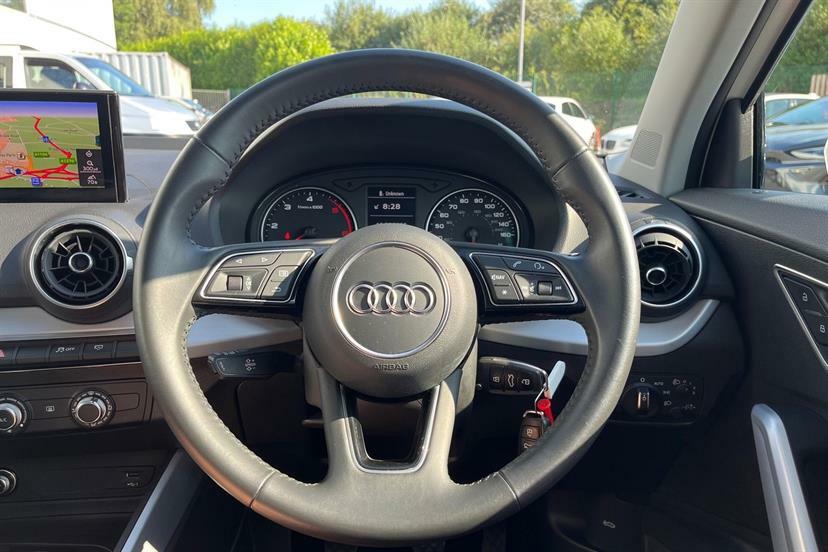 Audi Q2 1L Black Edition Grey #14