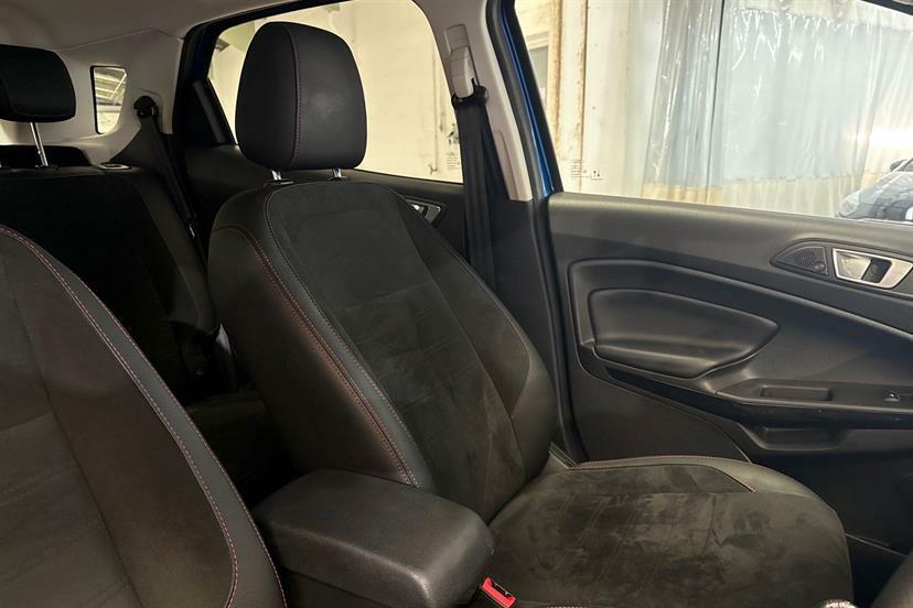 Ford Ecosport St-line White #37