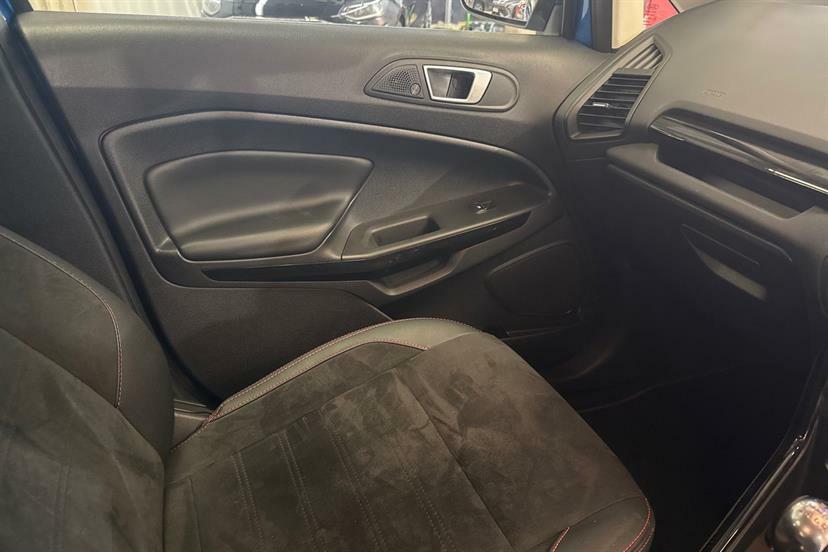 Ford Ecosport St-line White #38