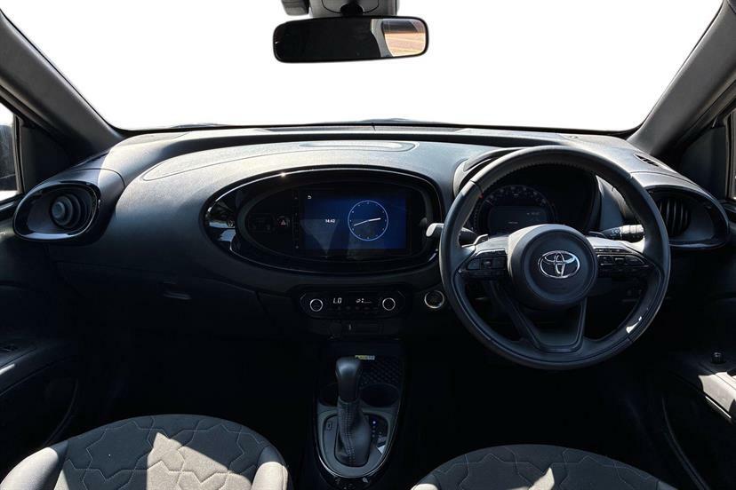 Toyota Aygo X 1.0 Vvt-i Exclusive Black #5