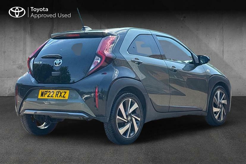 Toyota Aygo X 1.0 Vvt-i Exclusive Black #2