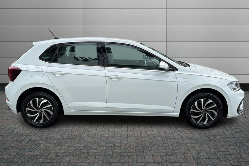 Volkswagen Polo 1.0 Tsi Life Hatchback 95 Ps LS23XWJ White #4