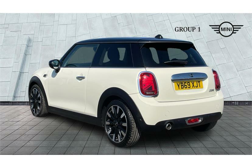 Mini Hatch 1.5 Cooper Exclusive II Comfortnav Pck White #2