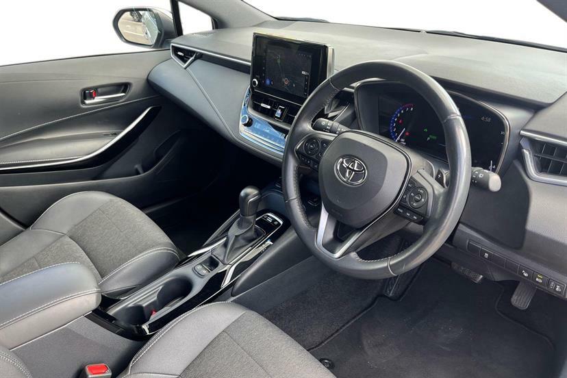 Toyota Corolla Icon Tech Black #10