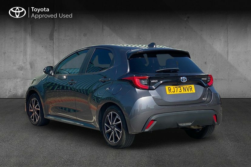 Toyota Yaris 1.5 Vvt-h Design Hatchback Hybrid E-cvt RJ73NVR Grey #4