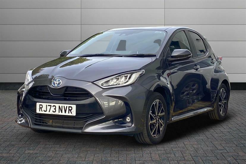 Toyota Yaris 1.5 Hybrid Design Cvt Grey #2