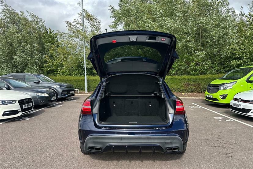 Mercedes-Benz GLA Class Gla 200 D Se Black #36