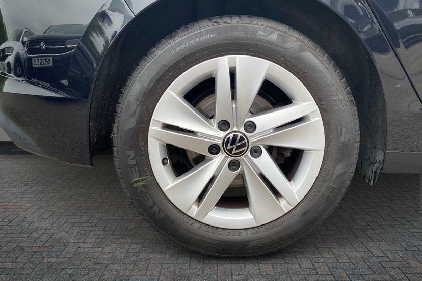 Volkswagen Golf 1.5 Tsi 150 Life Black #5