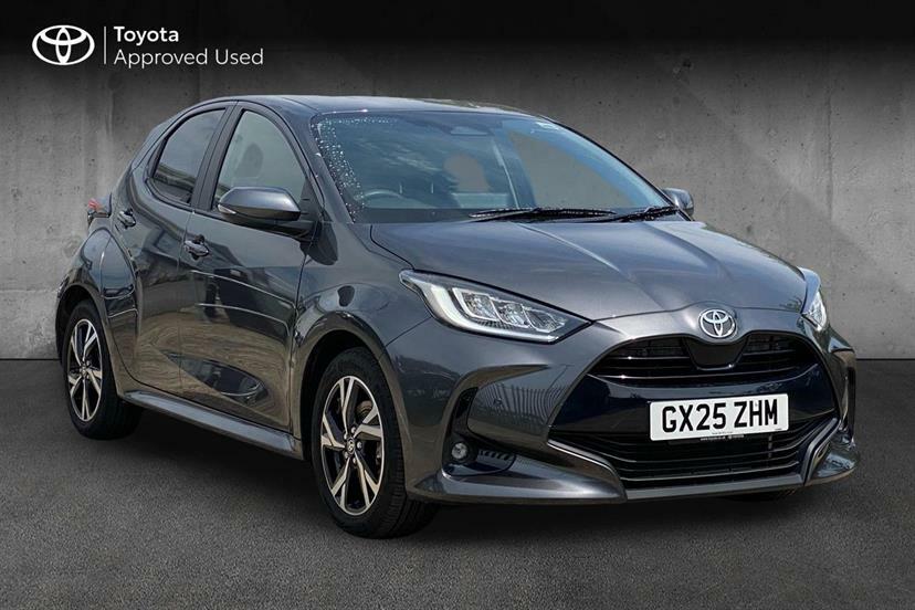 Toyota Yaris 1.5 Hybrid Design Cvt Grey