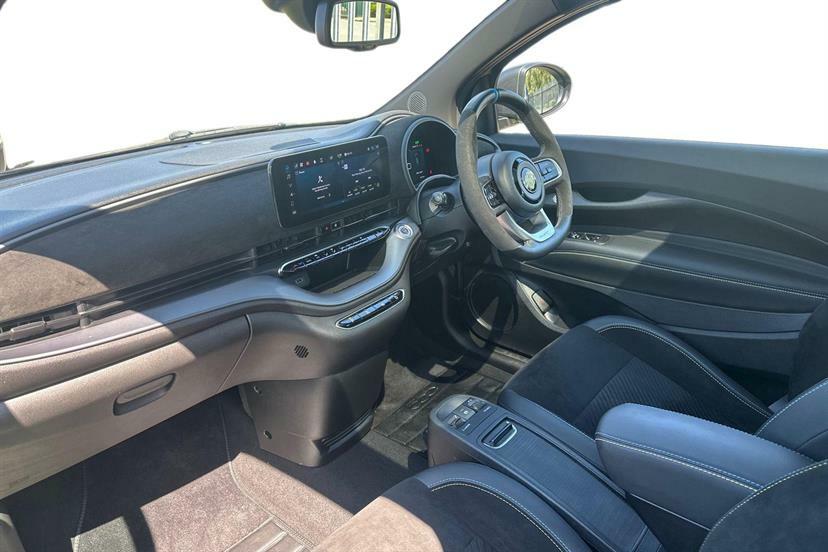 Abarth 500 114Kw Turismo 42.2Kwh Green #2