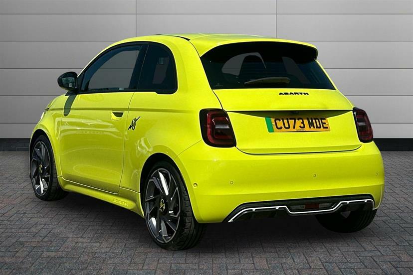 Abarth 500 114Kw Turismo 42.2Kwh Green #3