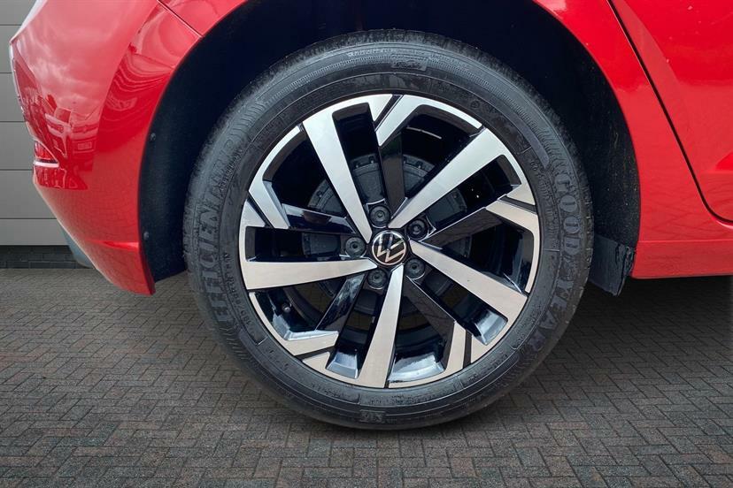 Volkswagen Polo 1.0 Tsi Match Dsg Red #4
