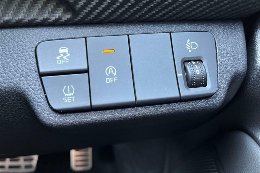 Kia Stonic 1.0T Gdi 98 2 Grey #32