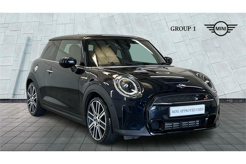 Mini Hatch 2.0 Cooper S Exclusive Black