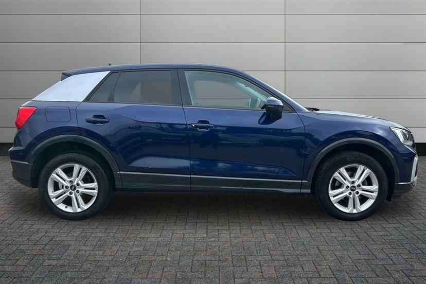Audi Q2 35 Tfsi Sport S Tronic Cs Blue #4