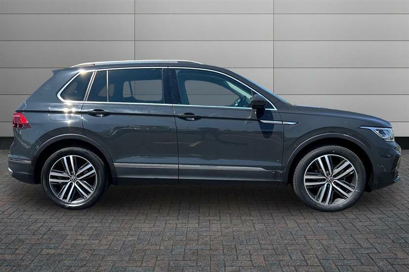Volkswagen Tiguan 1.5 Tsi 150 Elegance Dsg Grey #4