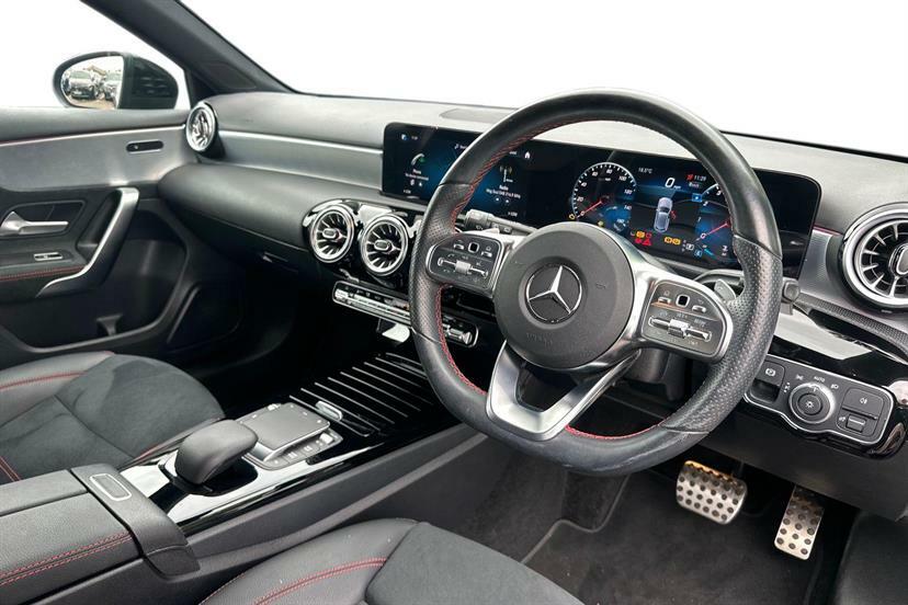 Mercedes-Benz A Class A200 Amg Line Executive Black #4