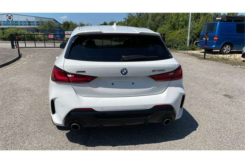 BMW 1 Series 1.5 116D Se Black #25