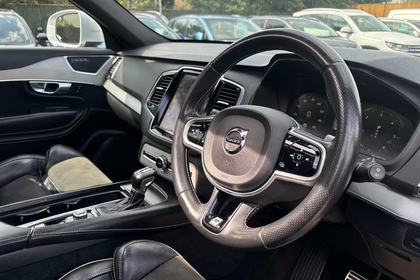 Volvo XC90 2.0 D5 Powerpulse R-design Silver #19