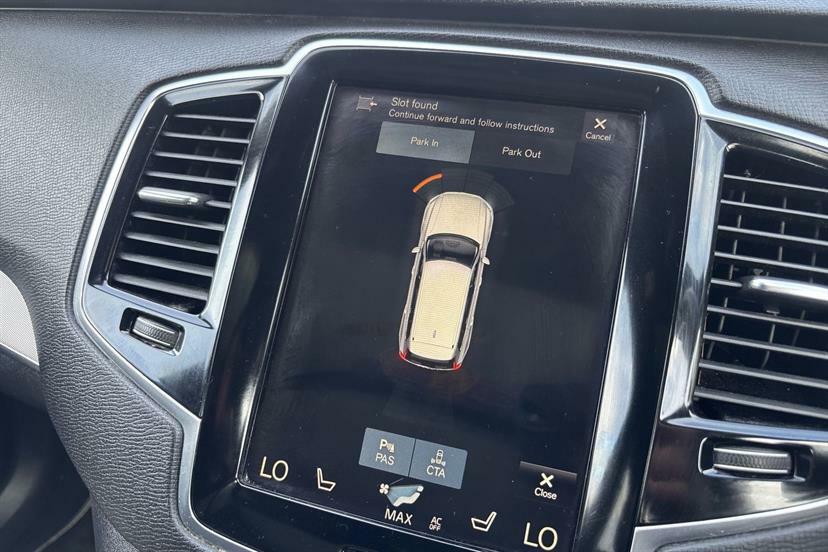 Volvo XC90 2.0 D5 Powerpulse R-design Silver #32