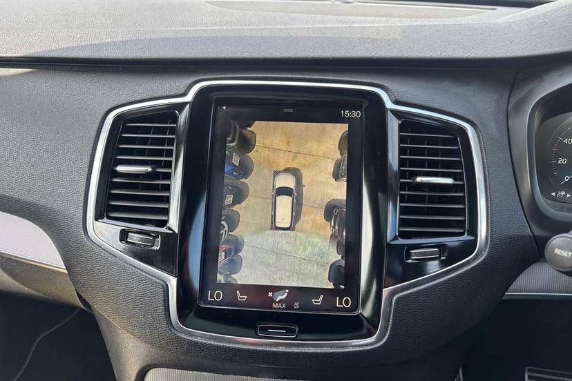 Volvo XC90 2.0 D5 Powerpulse R-design Silver #30