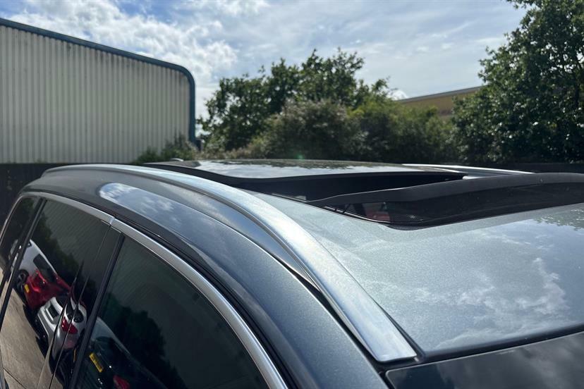 Volvo XC90 2.0 D5 Powerpulse R-design Silver #28