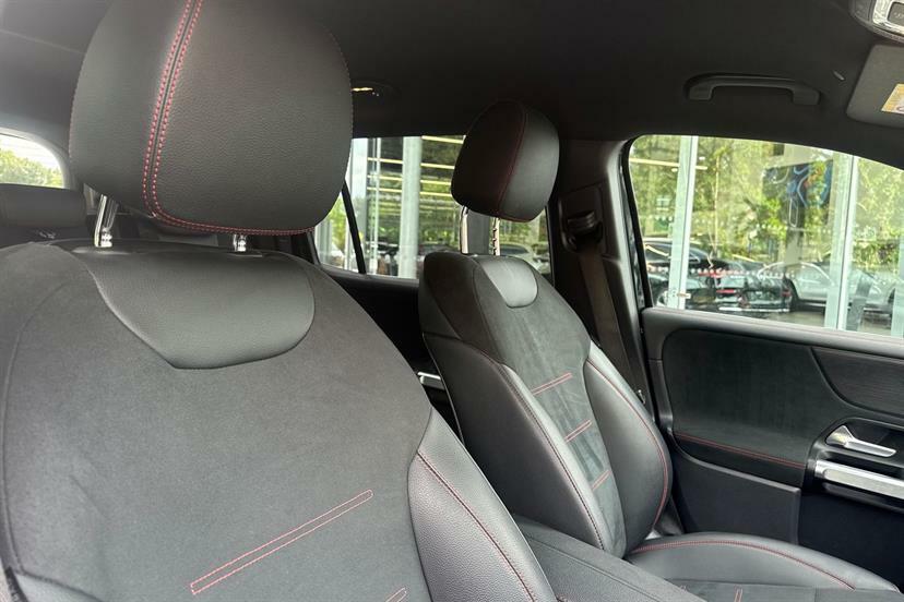 Mercedes-Benz EQB Amg Line Silver #23