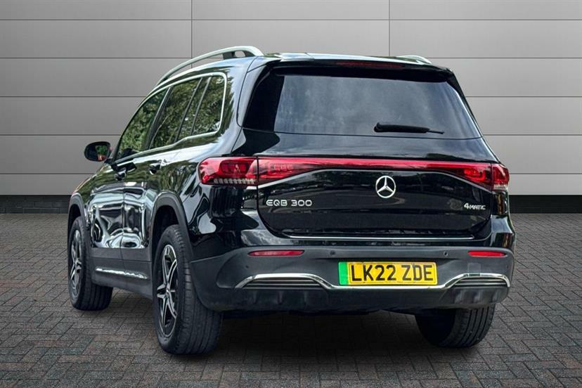 Mercedes-Benz EQB Amg Line Silver #2