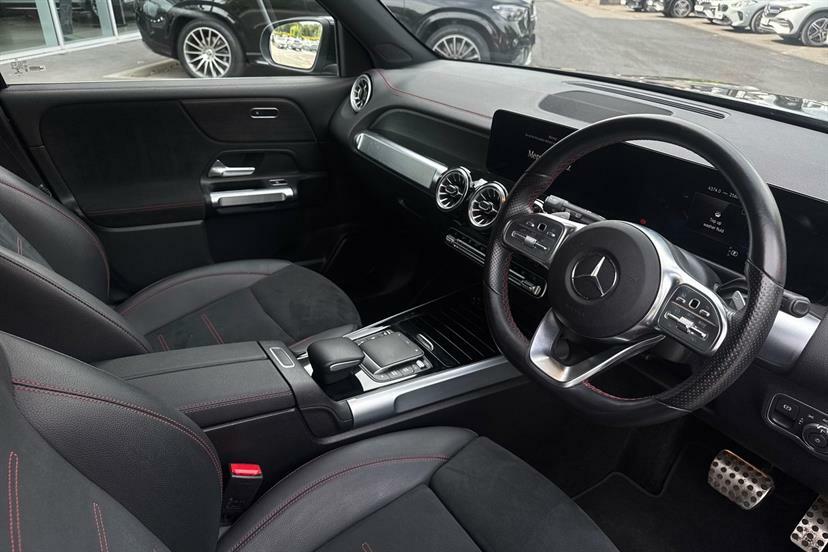 Mercedes-Benz EQB Amg Line Silver #22