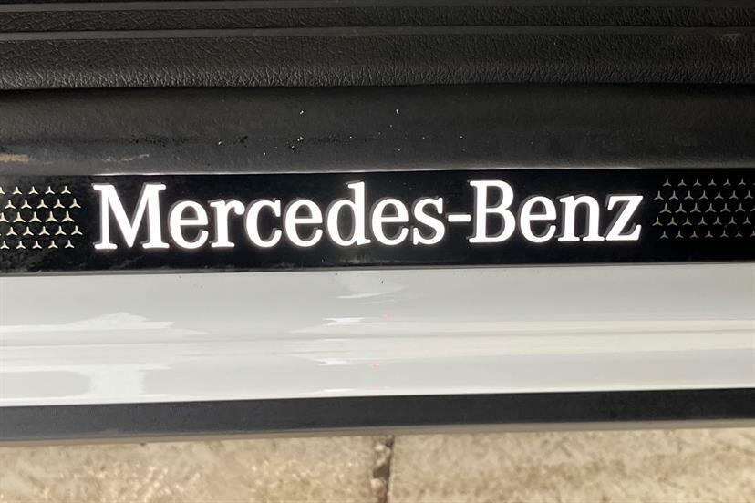 Mercedes-Benz GLB Class Glb 200D Amg Line Executive 8G-tronic White #31