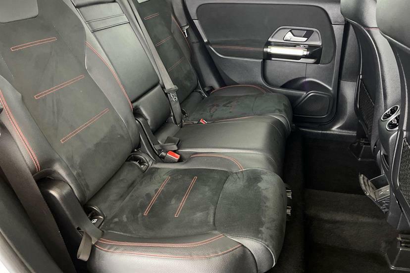 Mercedes-Benz GLB Class Glb 200D Amg Line Executive 8G-tronic White #9