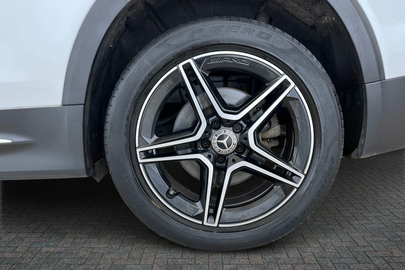 Mercedes-Benz GLB Class Glb200 Amg Line Premium KW72HZC White #4