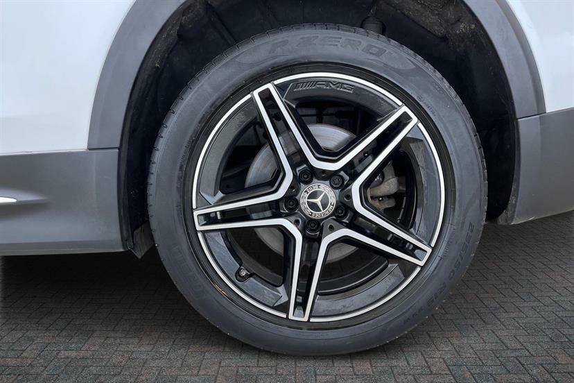 Mercedes-Benz GLB Class 200 Amg Line Premium 7G-tronic White #3
