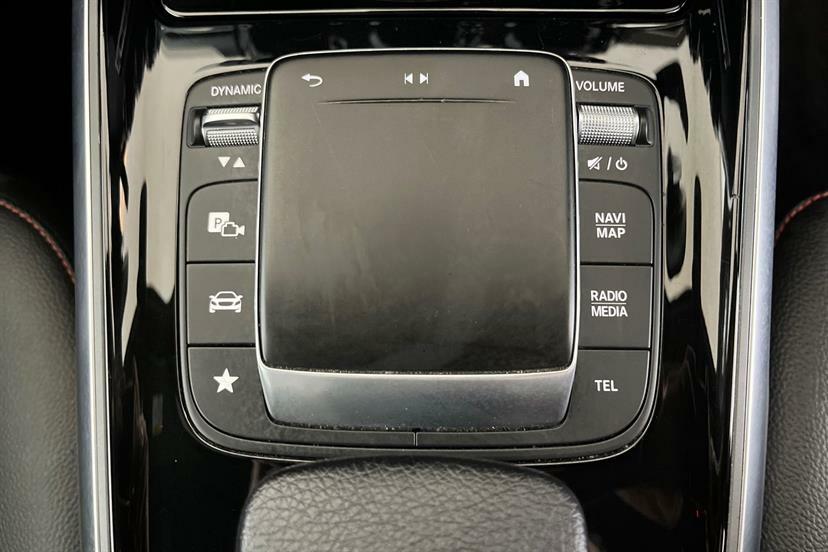 Mercedes-Benz GLB Class Glb 200D Amg Line Executive 8G-tronic White #24