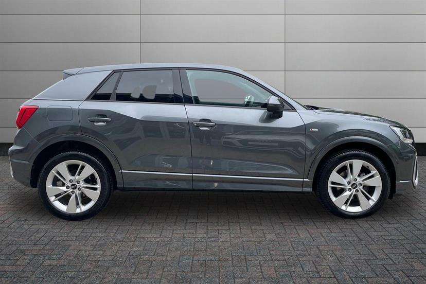 Audi Q2 35 Tfsi S Line S Tronic Grey #4