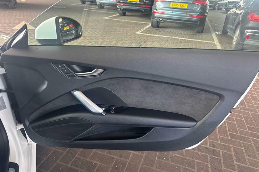 Audi TT Tfsi S Line Black Edition White #24