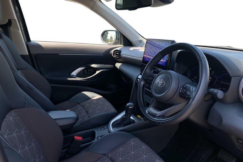 Toyota Yaris Cross Design Grey #11