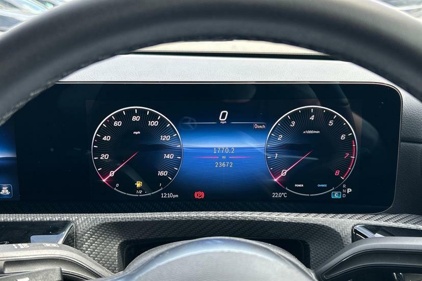 Mercedes-Benz CLA Class 180 Sport Edition Tip Blue #6