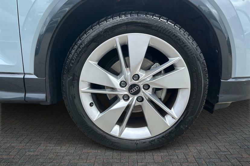 Audi Q2 35 Tfsi S Line S Tronic Cs Grey #5