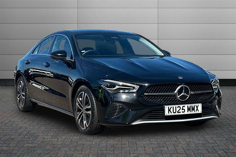 Mercedes-Benz CLA Class 180 Sport Edition Tip Black