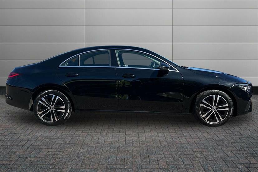 Mercedes-Benz CLA Class 180 Sport Edition Tip Black #3