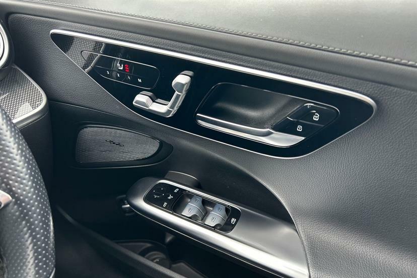 Mercedes-Benz C Class Saloon Grey #25
