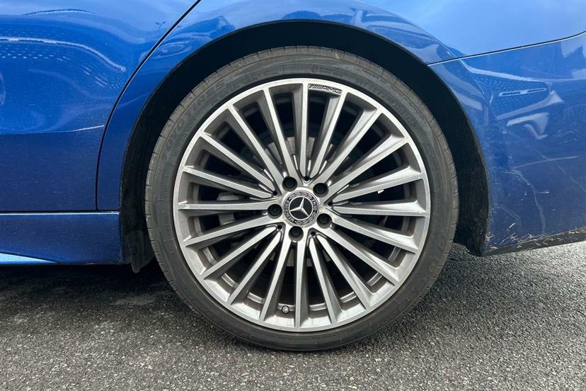 Mercedes-Benz C Class C220d Amg Line Premium 9G-tronic Blue #4