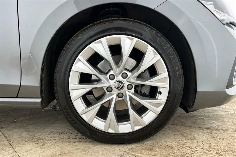 Skoda Superb Se L Blue #10